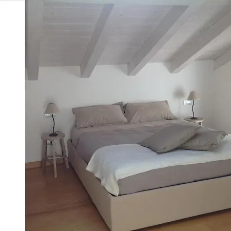 23 Apartment