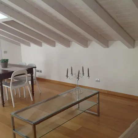 Apartment 23 Como